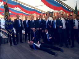 som05